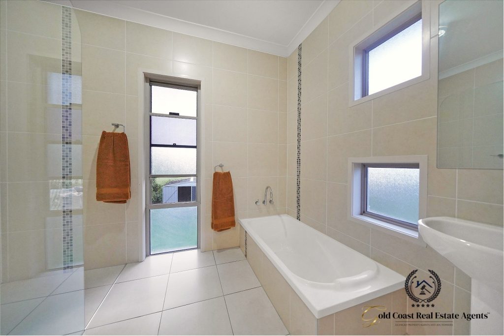 Waterfront Acreage | Deep Water Ocean Access - Gold Coast Real Estate Agents