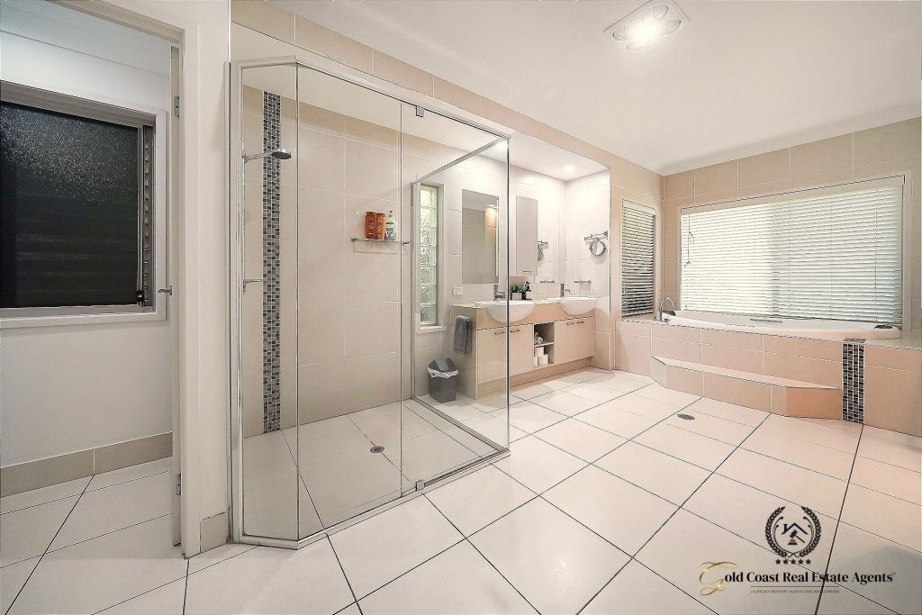 Waterfront Acreage | Deep Water Ocean Access - Gold Coast Real Estate Agents