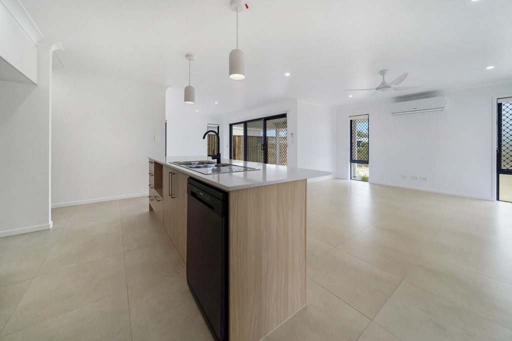 4 Bedroom Home, Brand New Build 17 4 Bedroom Home, Brand New Build - Gold Coast Real Estate Agents