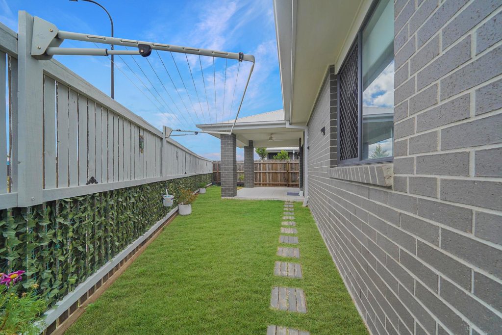 3 Bedroom Home Under $900,000 21 3 Bedroom Home Under $900,000 - Gold Coast Real Estate Agents