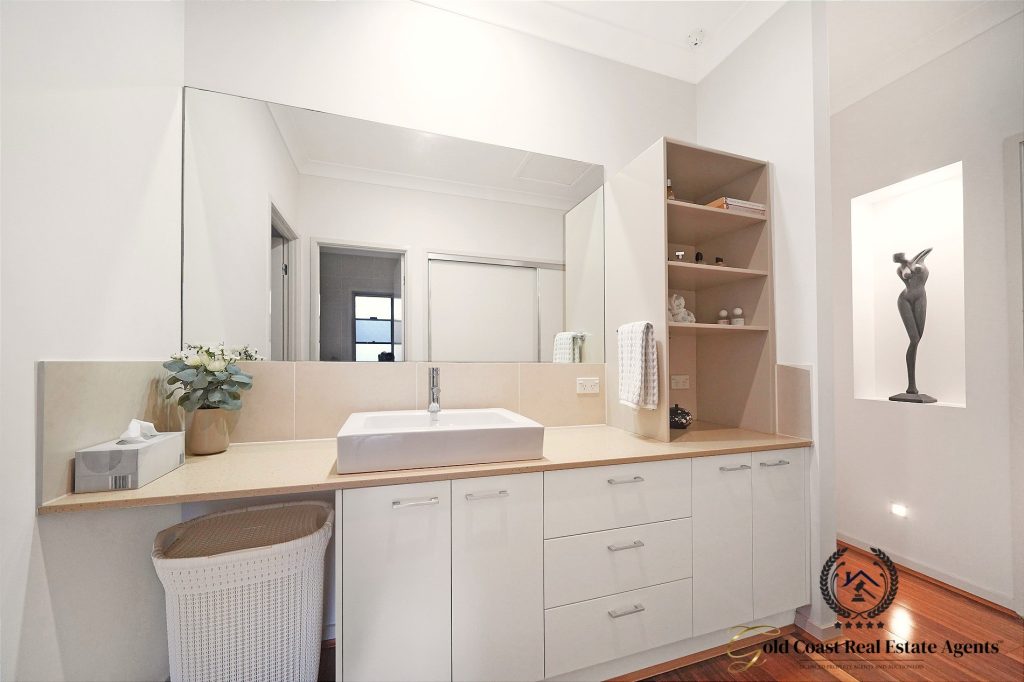 Waterfront Acreage | Deep Water Ocean Access - Gold Coast Real Estate Agents