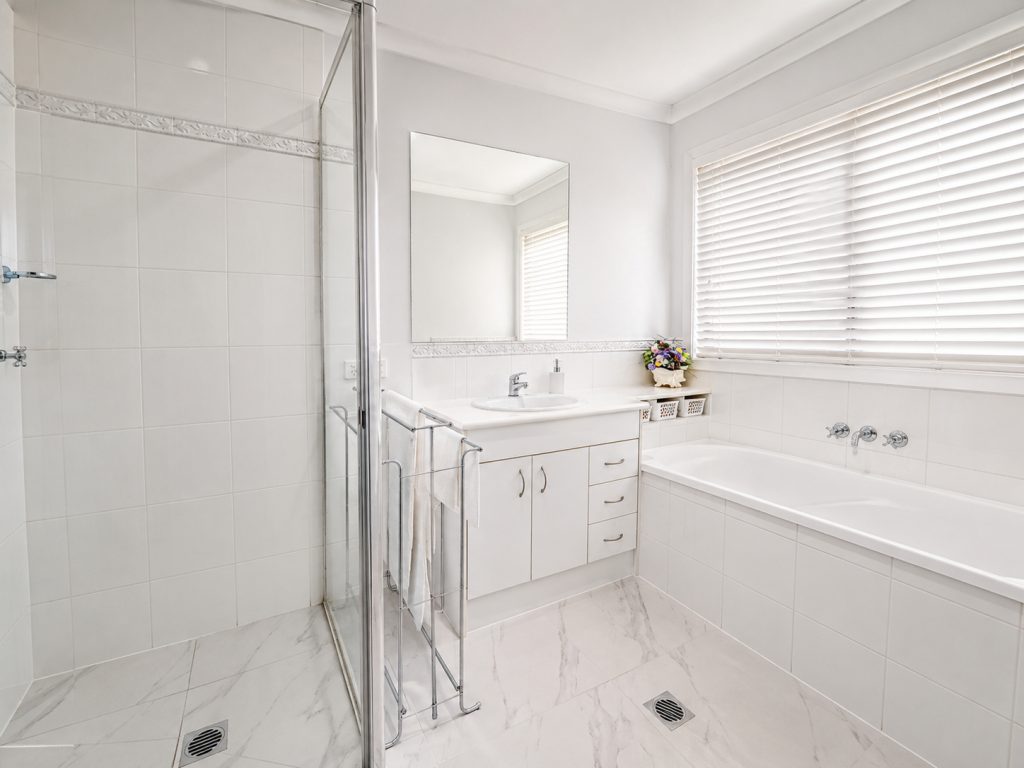 4 bedroom home for sale - Gold Coast Real Estate Agents