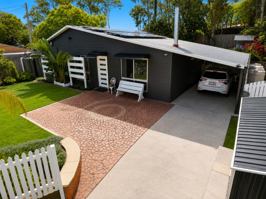 Renovated 3 Bedroom Single-Level Home For Sale 14 Renovated 3 Bedroom Single-Level Home For Sale - Gold Coast Real Estate Agents