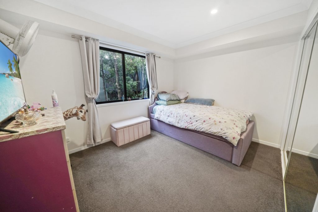 4-Bedroom Villa For Sale - Gold Coast Real Estate Agents