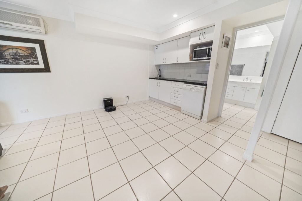4-Bedroom Villa For Sale - Gold Coast Real Estate Agents
