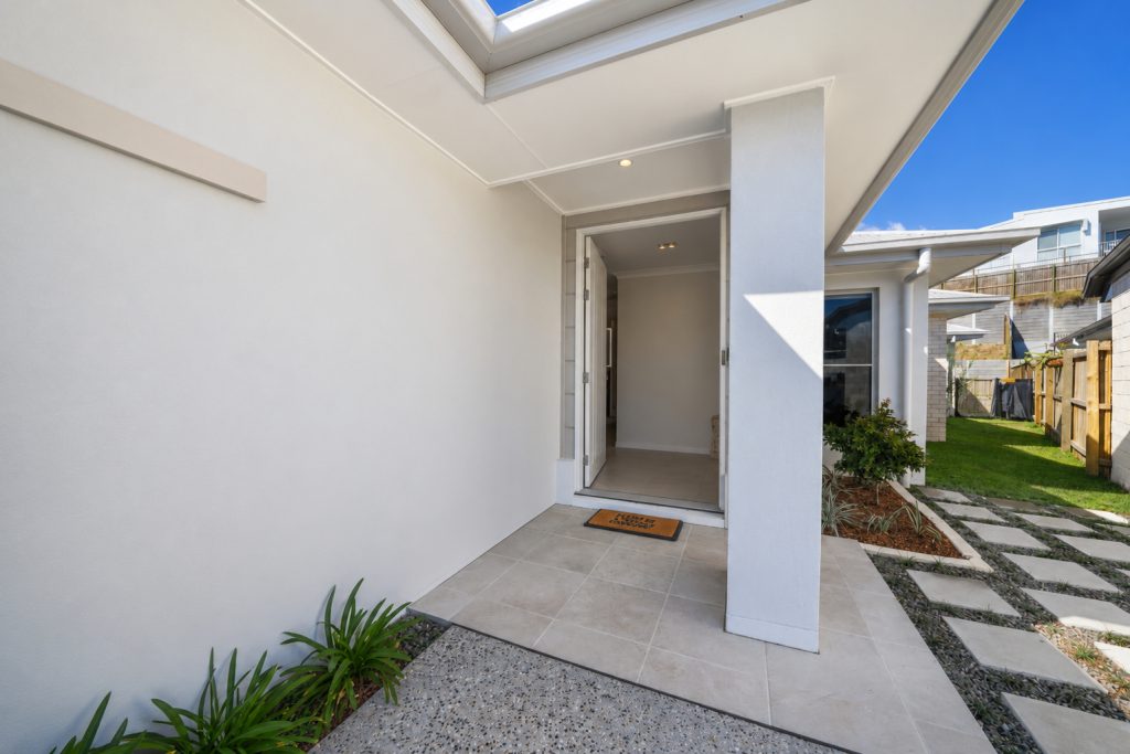 4 Bedroom House For Sale 2 4 Bedroom House For Sale - Gold Coast Real Estate Agents