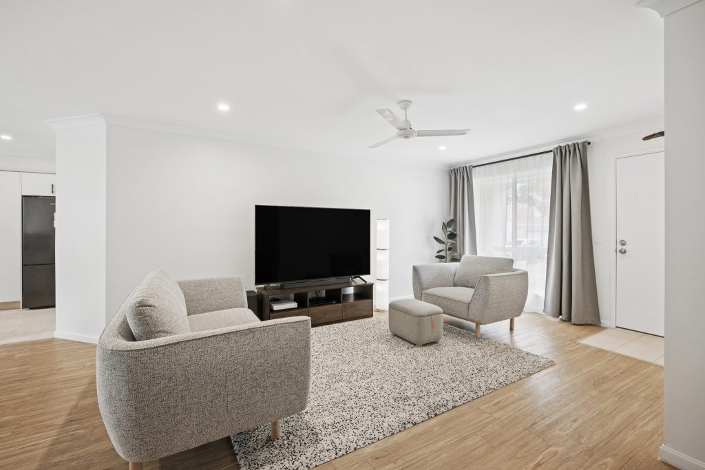 3 Bedroom Home Single-Level Gated Merrimac Living - Gold Coast Real Estate Agents