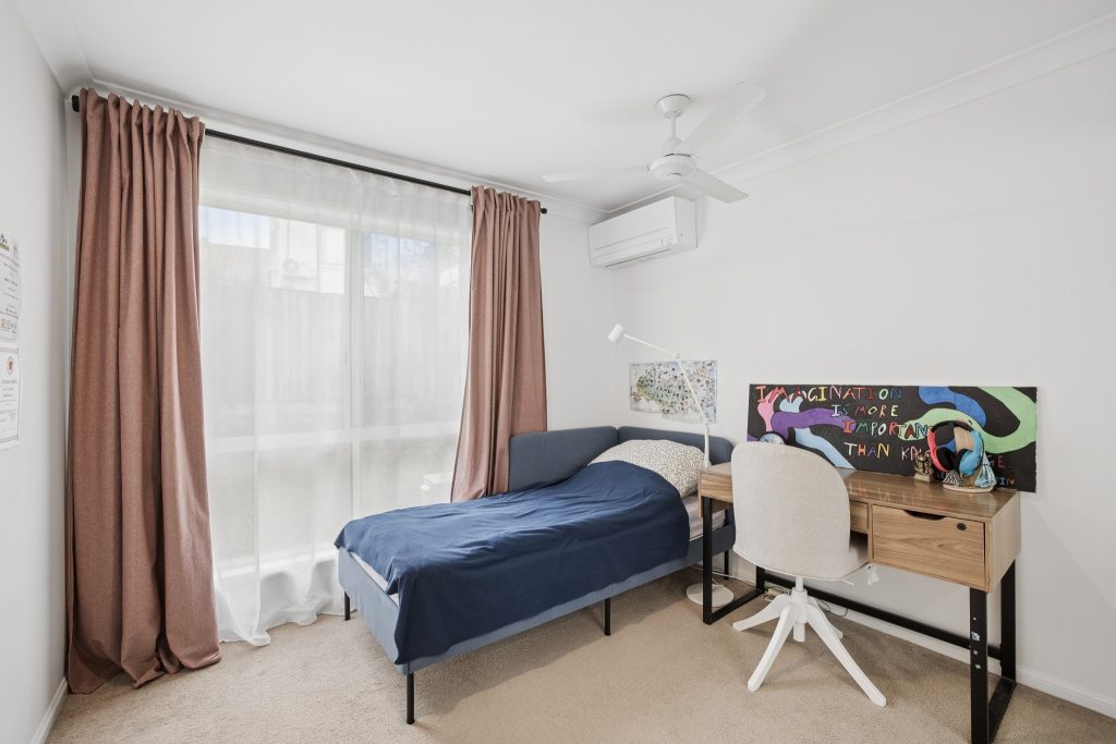 3 Bedroom Home Single-Level Gated Merrimac Living - Gold Coast Real Estate Agents