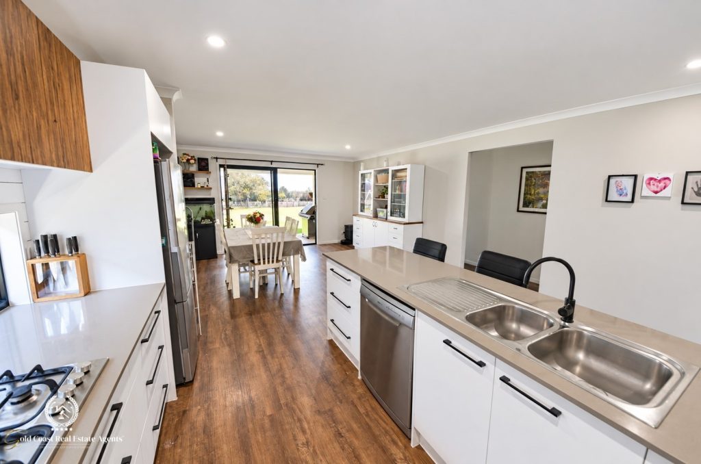 4-Bedroom Home For Sale | Ormeau Hills - Gold Coast Real Estate Agents