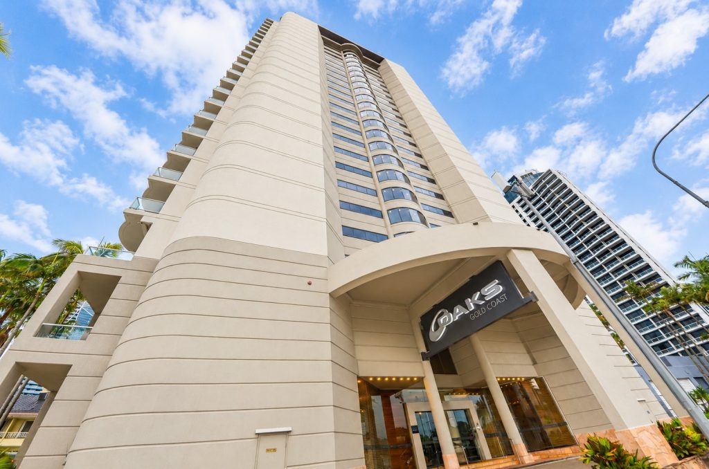 Dual-Key 2-Bedroom Apartment with Ocean Views - Gold Coast Real Estate Agents